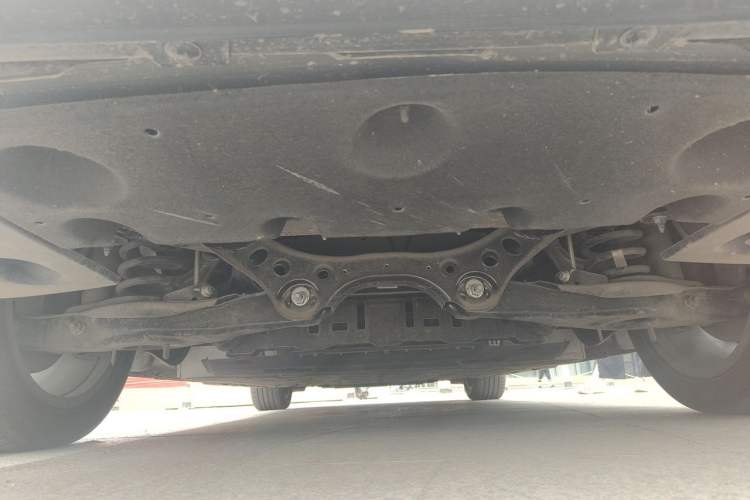 Used Hongqi E-QM5 2024 450km Range Commuter Version Chassis Rear