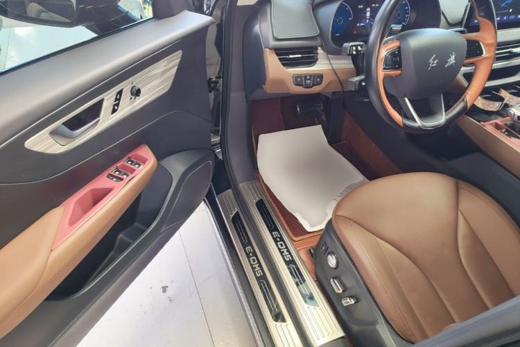 Used Hongqi E-QM5 2024 610 km PLUS Driver Seat