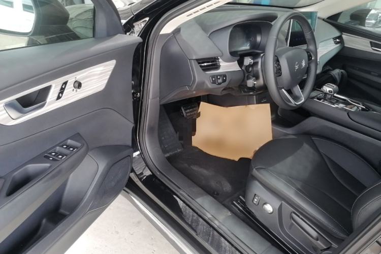 Used Hongqi E-QM5 2024 500km Range Edition Driver Seat