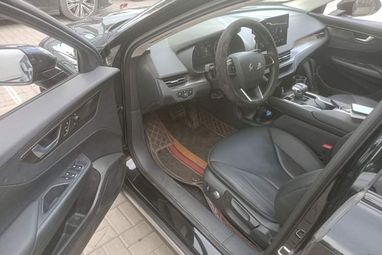 Used Hongqi E-QM5 2024 450km Range Commuter Version Driver Seat