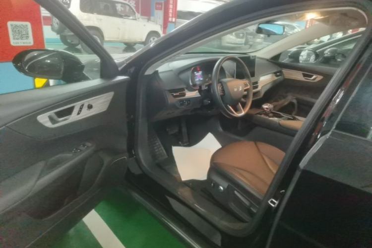 Used Hongqi E-QM5 2024 500km Range Edition Driver Seat