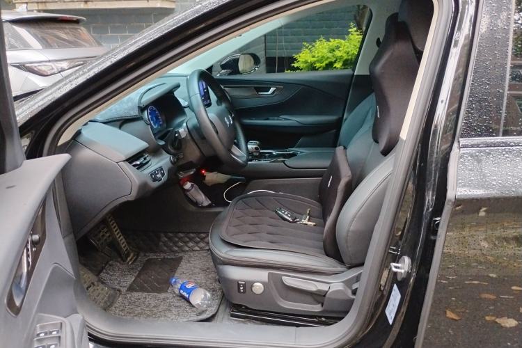 Used Hongqi E-QM5 2024 450km Range Commuter Version Driver Seat