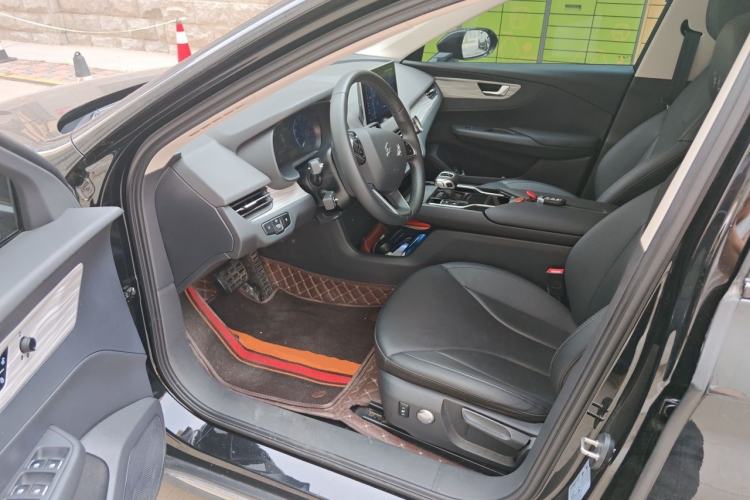Used Hongqi E-QM5 2024 610 km PLUS Driver Seat
