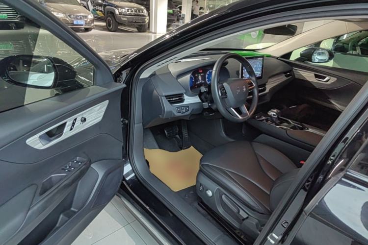 Used Hongqi E-QM5 2024 500km Range Edition Driver Seat