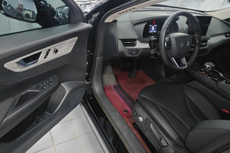Used Hongqi E-QM5 2024 500km Range Edition Driver Seat