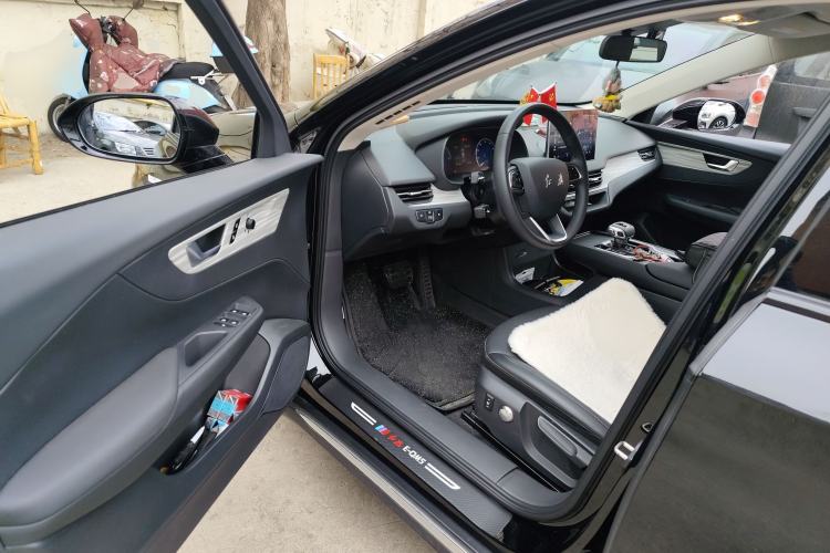 Used Hongqi E-QM5 2024 560km PLUS Driver Seat
