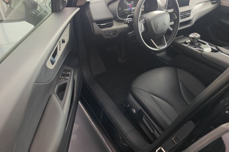 Used Hongqi E-QM5 2024 560km PLUS Driver Seat