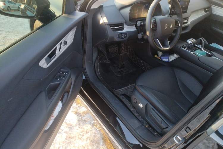 Used Hongqi E-QM5 2024 560km PLUS Driver Seat