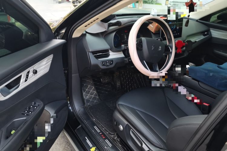 Used Hongqi E-QM5 2024 560km PLUS Driver Seat