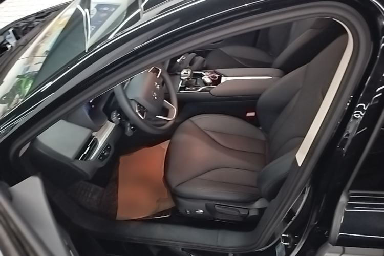 Used Hongqi E-QM5 2024 560km PLUS Driver Seat