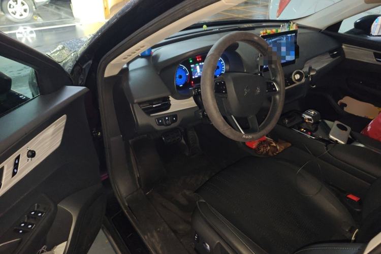 Used Hongqi E-QM5 2024 610 km PLUS Driver Seat