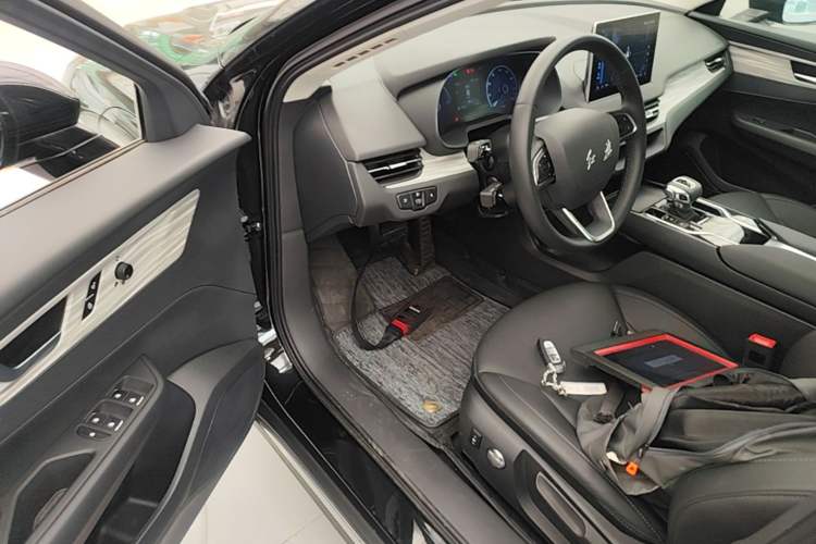 Used Hongqi E-QM5 2024 560km PLUS Driver Seat