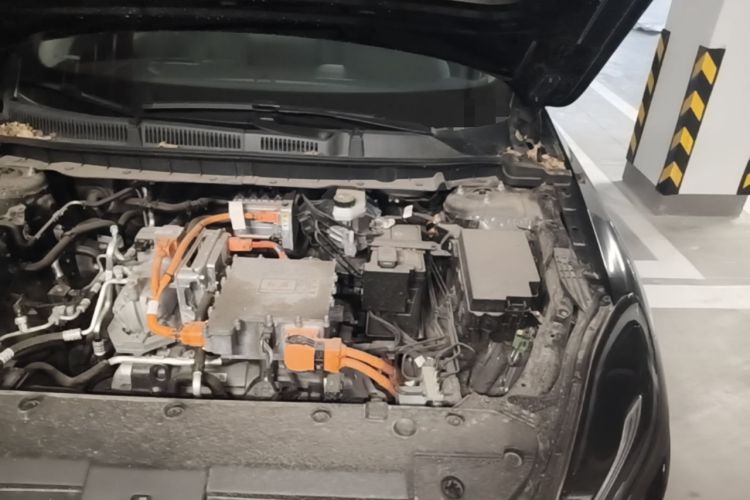 Used Hongqi E-QM5 2024 450km Range Commuter Version Engine Bay Left