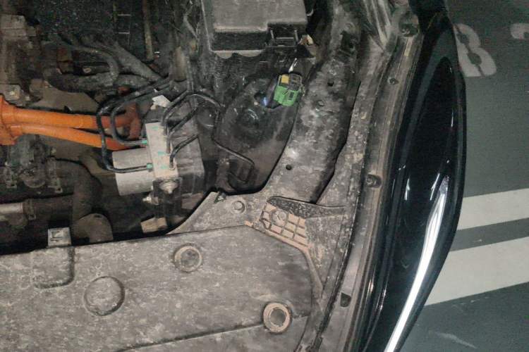 Used Hongqi E-QM5 2024 500km Range Edition Engine Bay Left