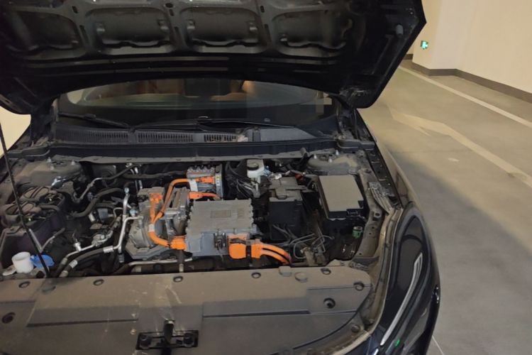Used Hongqi E-QM5 2024 450km Range Commuter Version Engine Bay Left