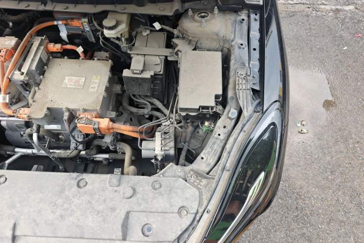 Used Hongqi E-QM5 2024 500km Range Edition Engine Bay Left