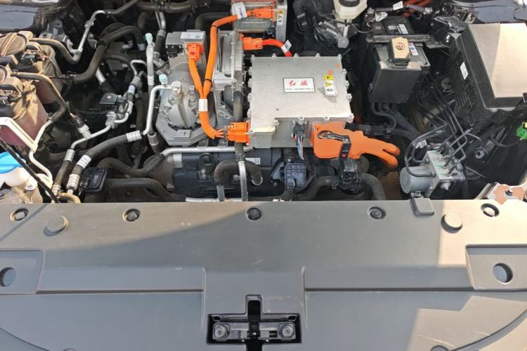 Used Hongqi E-QM5 2024 450km Range Commuter Version Engine Bay