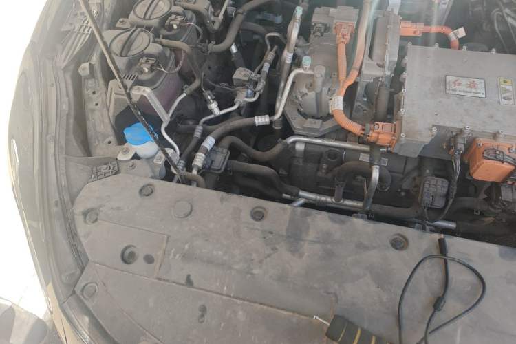 Used Hongqi E-QM5 2024 500km Range Edition Engine Bay Right