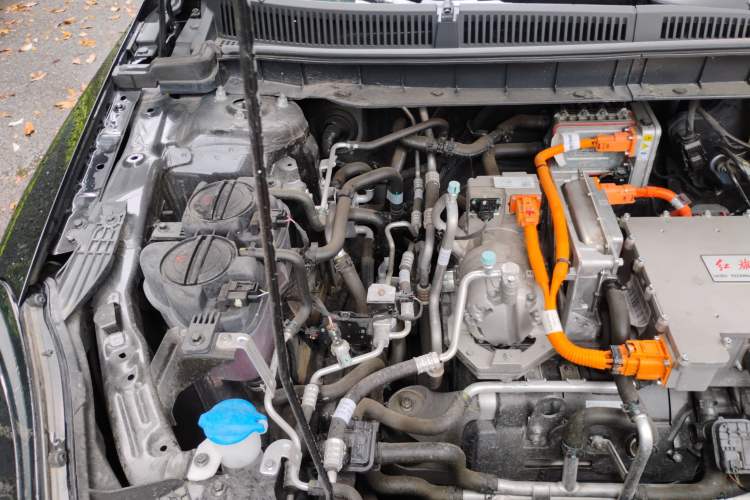 Used Hongqi E-QM5 2024 450km Range Commuter Version Engine Bay Right