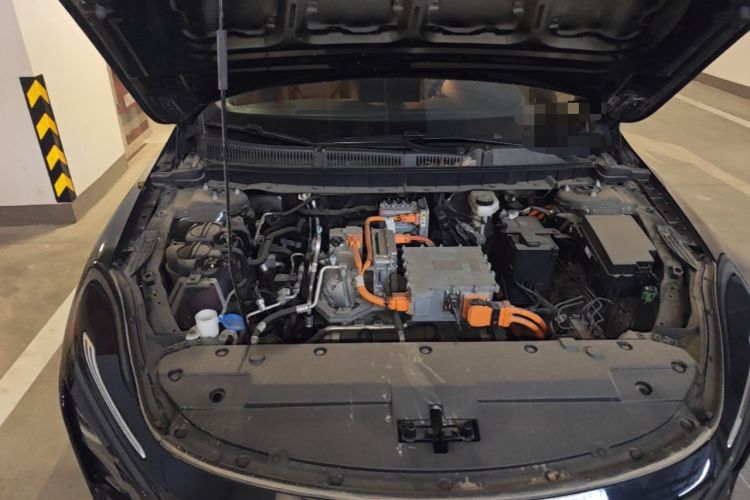 Used Hongqi E-QM5 2024 450km Range Commuter Version Engine Bay Right
