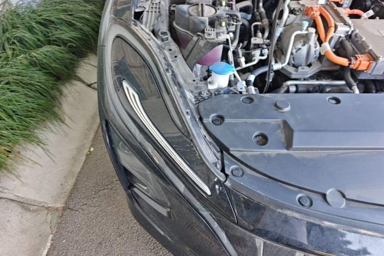 Used Hongqi E-QM5 2024 450km Range Commuter Version Engine Bay Right