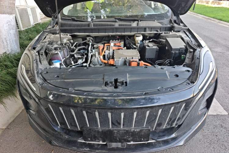 Used Hongqi E-QM5 2024 450km Range Commuter Version Engine Bay