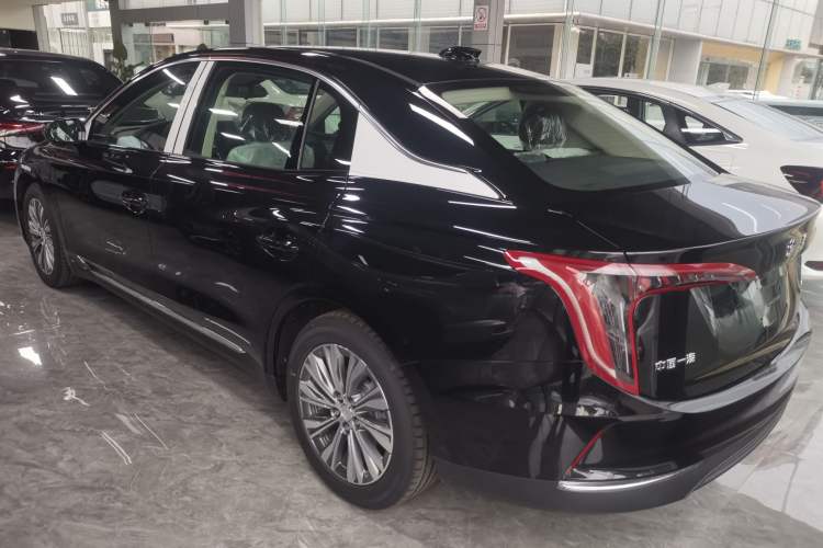 Used Hongqi E-QM5 2024 500km Range Edition Exterior 2