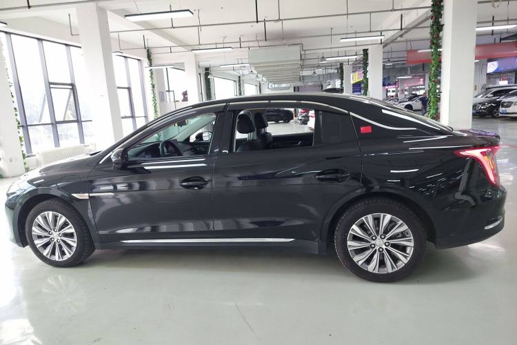 Used Hongqi E-QM5 2024 610 km PLUS Exterior 3