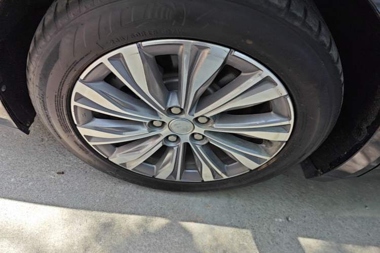Used Hongqi E-QM5 2024 500km Range Edition Exterior 4