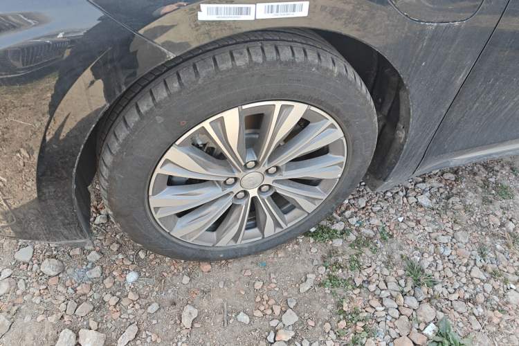 Used Hongqi E-QM5 2024 500km Range Edition Exterior 4