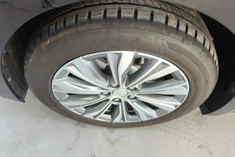 Used Hongqi E-QM5 2024 500km Range Edition Exterior 4
