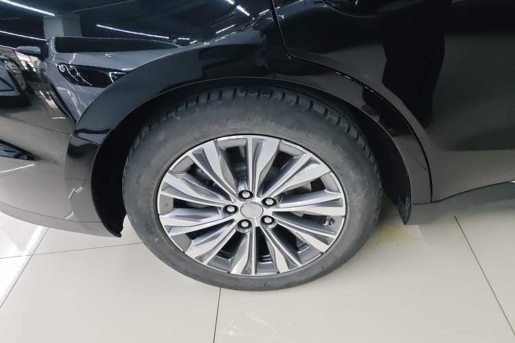 Used Hongqi E-QM5 2024 610 km PLUS Exterior 5