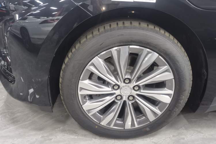 Used Hongqi E-QM5 2024 500km Range Edition Exterior 5