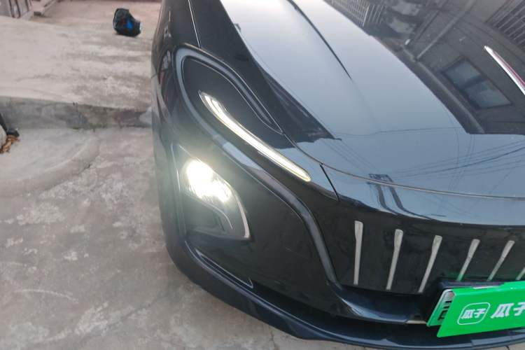 Used Hongqi E-QM5 2024 610 km PLUS Exterior 6