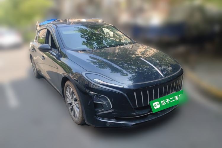Used Hongqi E-QM5 2024 610 km PLUS Front Right 45 Deg