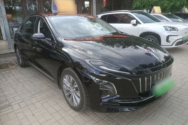 Used Hongqi E-QM5 2024 450km Range Commuter Version Front Right 45 Deg