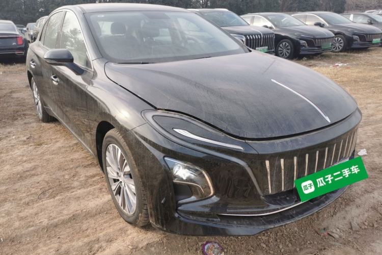Used Hongqi E-QM5 2024 500km Range Edition Front Right 45 Deg