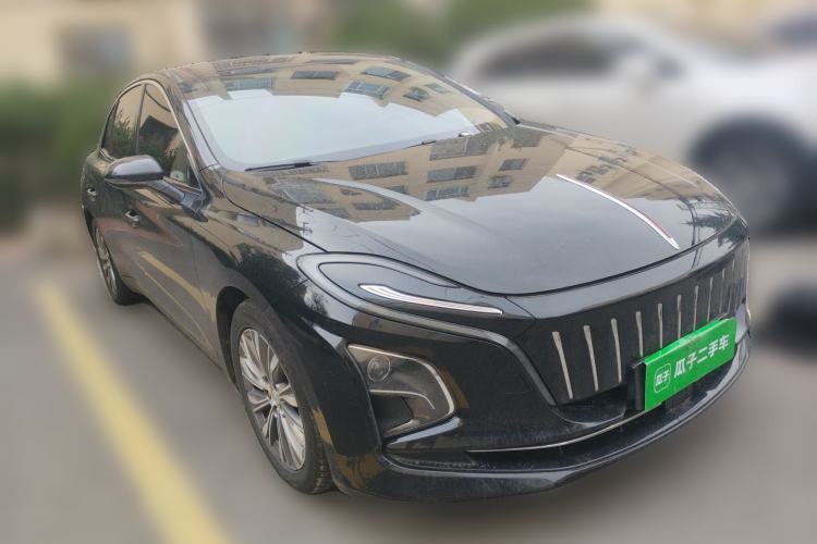 Used Hongqi E-QM5 2024 610 km PLUS Front Right 45 Deg