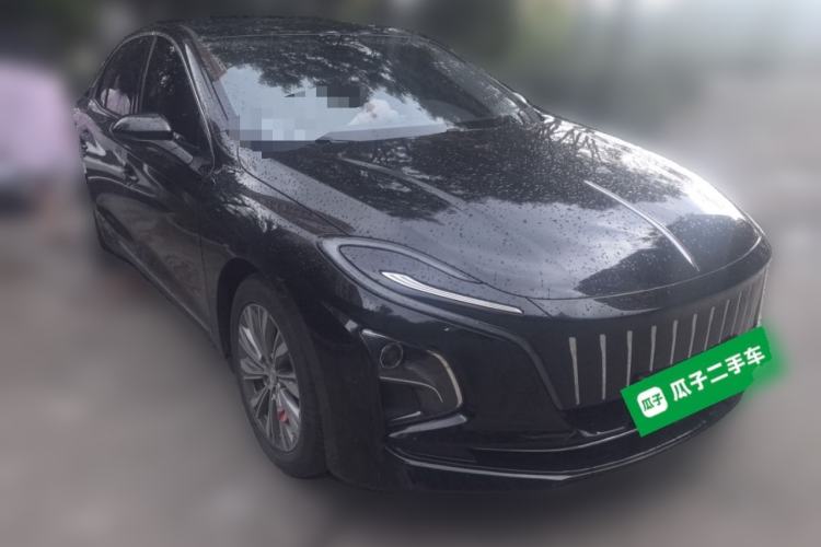 Used Hongqi E-QM5 2024 500km Range Edition Front Right 45 Deg