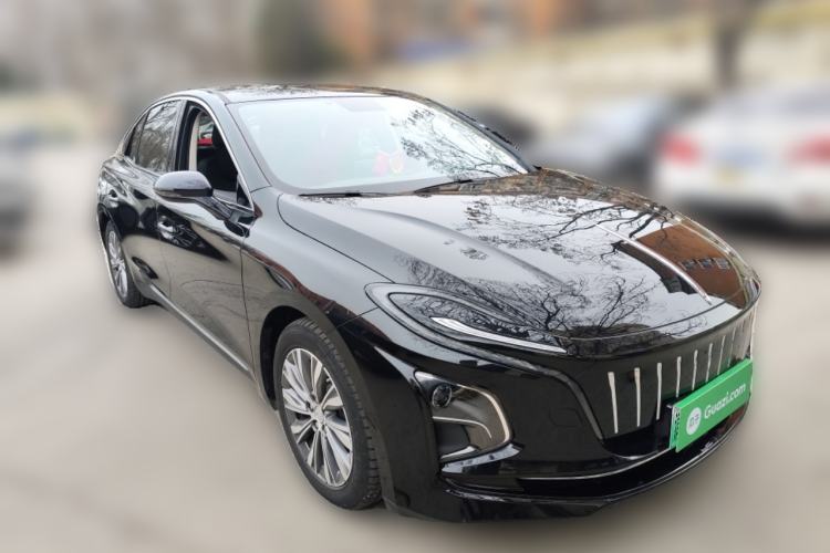 Used Hongqi E-QM5 2024 560km PLUS Front Right 45 Deg