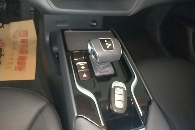 Used Hongqi E-QM5 2024 610 km PLUS Gear Lever
