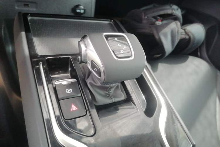 Used Hongqi E-QM5 2024 500km Range Edition Gear Lever