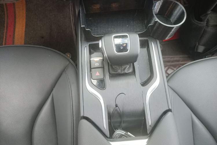Used Hongqi E-QM5 2024 450km Range Commuter Version Gear Lever