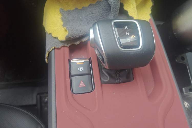 Used Hongqi E-QM5 2024 500km Range Edition Gear Lever