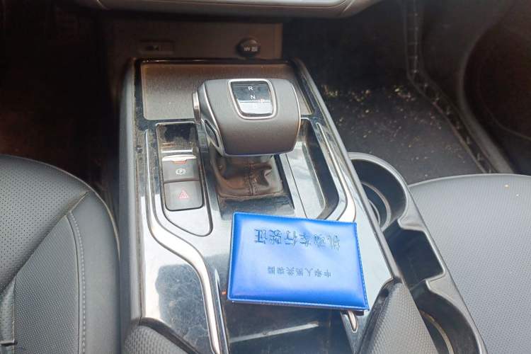 Used Hongqi E-QM5 2024 610 km PLUS Gear Lever