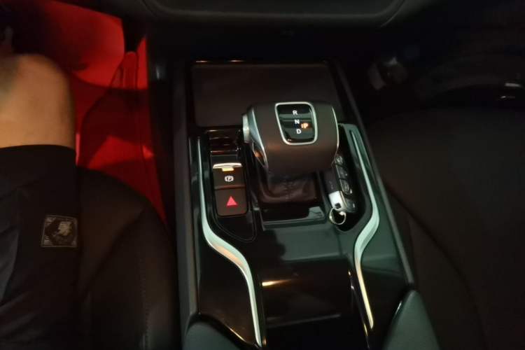 Used Hongqi E-QM5 2024 610 km PLUS Gear Lever