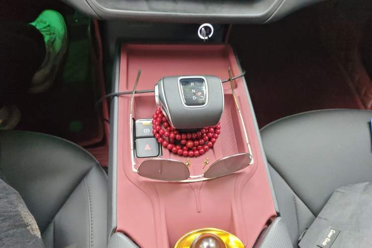 Used Hongqi E-QM5 2024 610 km PLUS Gear Lever