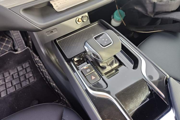 Used Hongqi E-QM5 2024 500km Range Edition Gear Lever