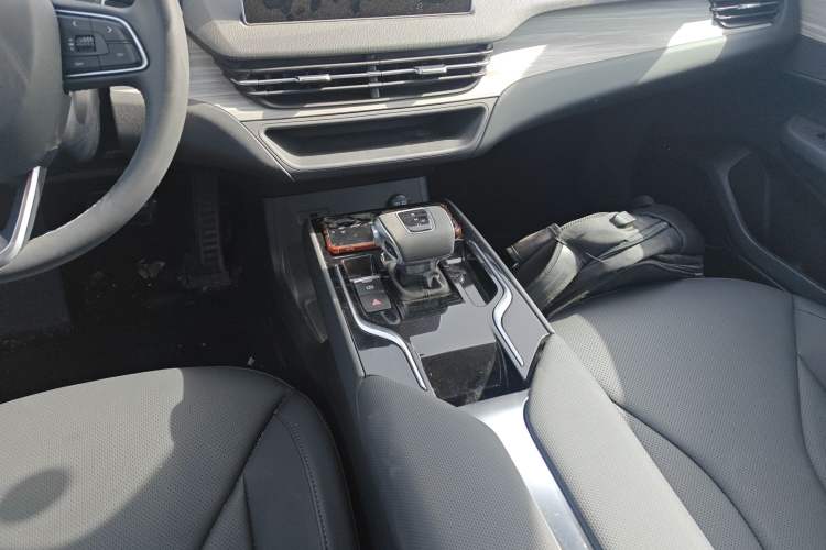 Used Hongqi E-QM5 2024 500km Range Edition Gear Lever