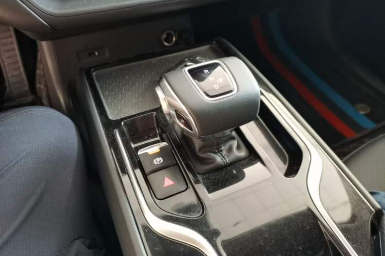Used Hongqi E-QM5 2024 610 km PLUS Gear Lever